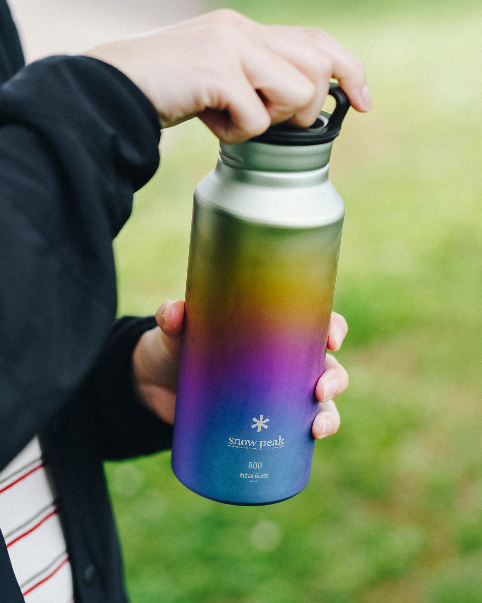 Titanium Aurora Bottle